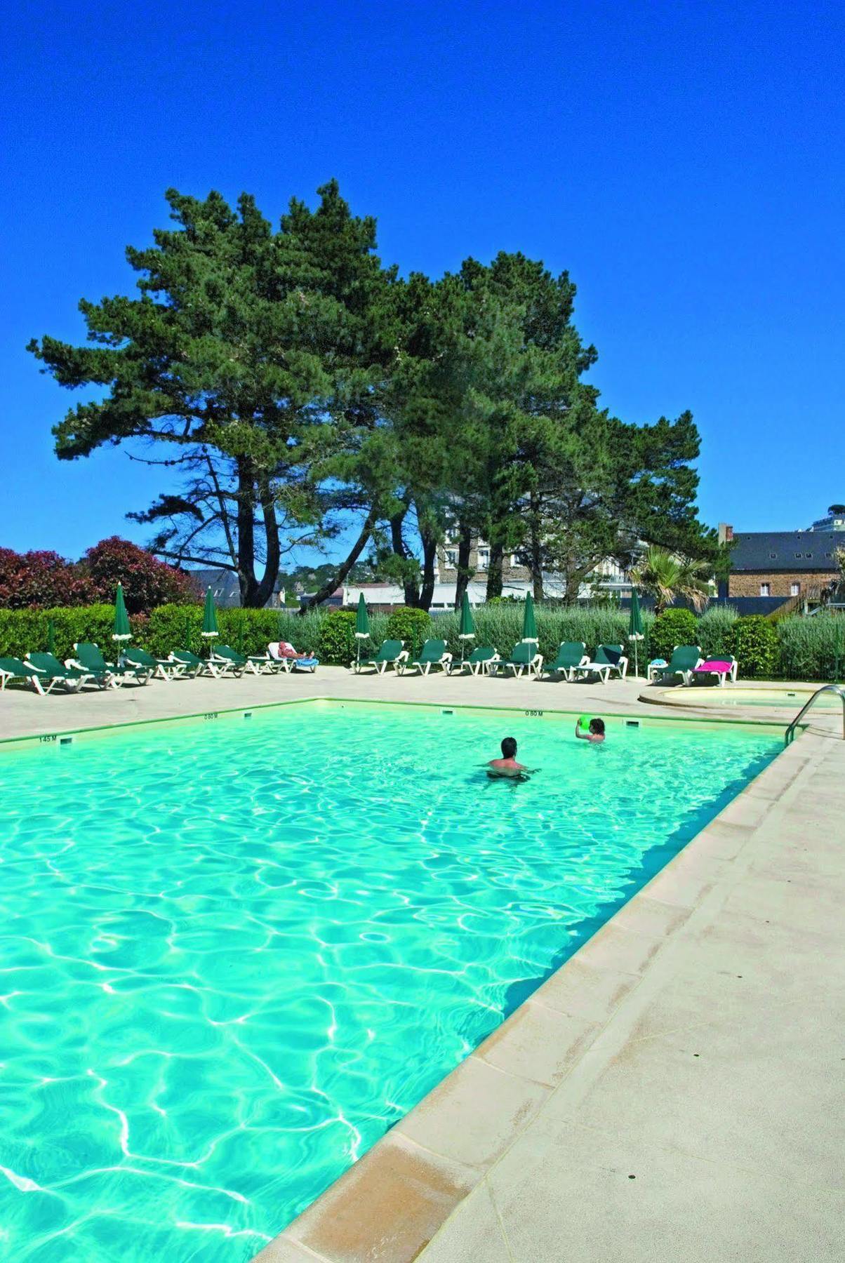 Residence Pierre & Vacances L'Archipel Perros-Guirec Buitenkant foto